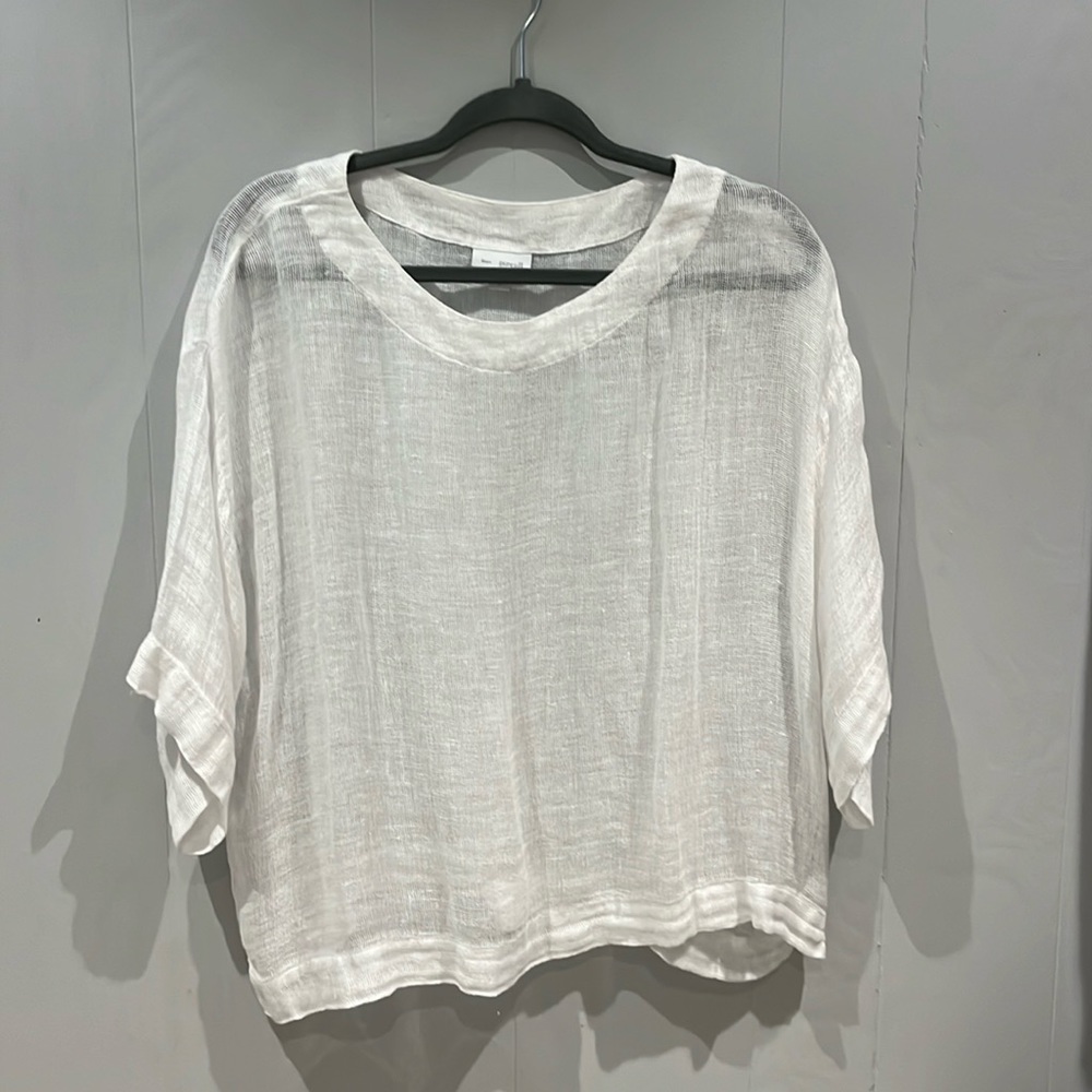Pure Jill gauze pullover with elbow length sleeves. White size small.